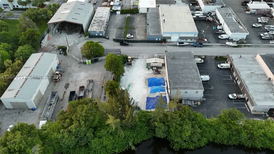 7040 SW 22nd Ct, Davie, FL 33317 - #2