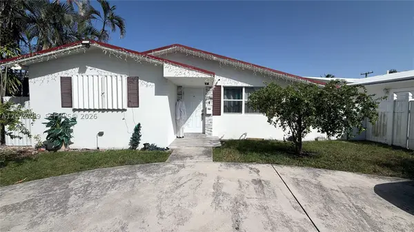 4118 N Circle Dr, Hollywood, FL 33021