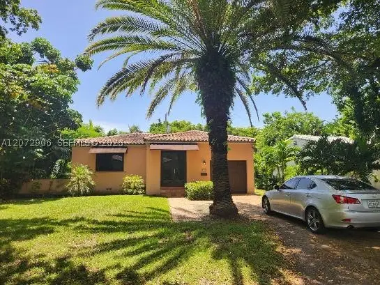 448 Cadagua Ave, Coral Gables, FL 33146 - #1