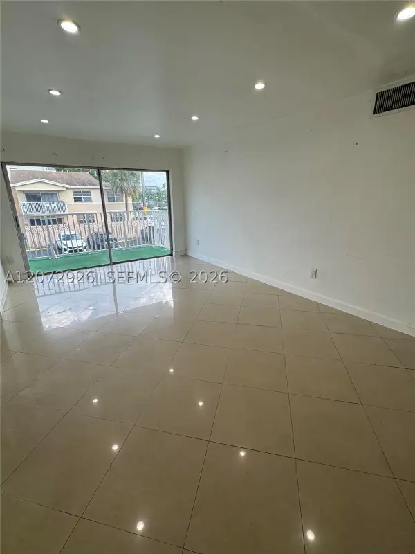 4530 NW 79th Ave #2D, Doral, FL 33166