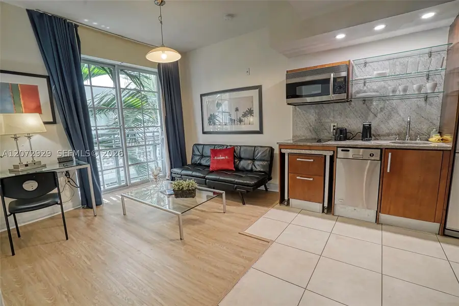 1036 Ocean Dr #B202, Miami Beach, FL 33139 - #2