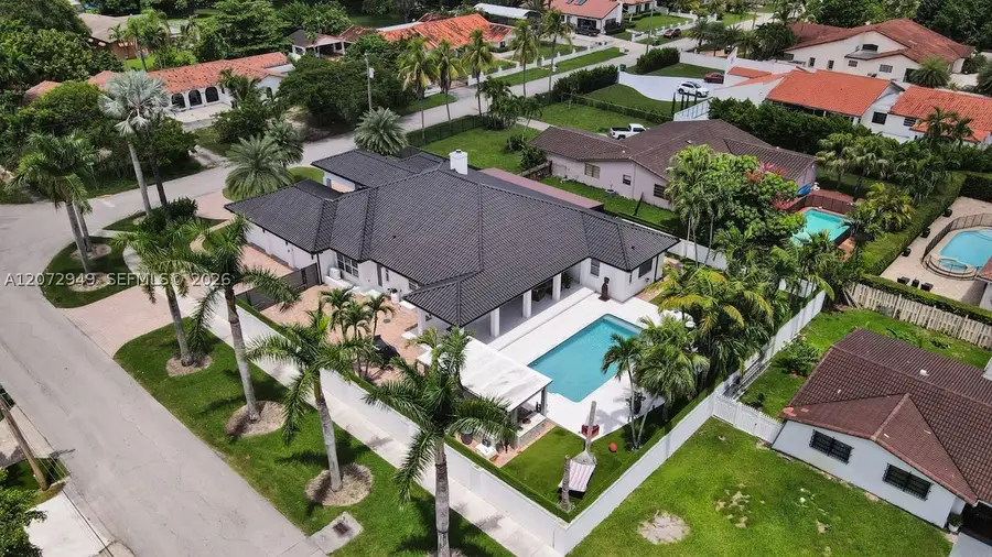 11390 SW 30th St, Miami, FL 33165 - #2