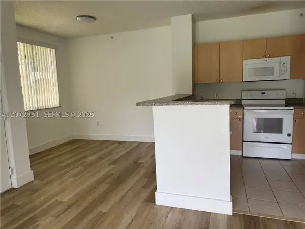 8010 N Nob Hill Rd #108, Tamarac, FL 33321