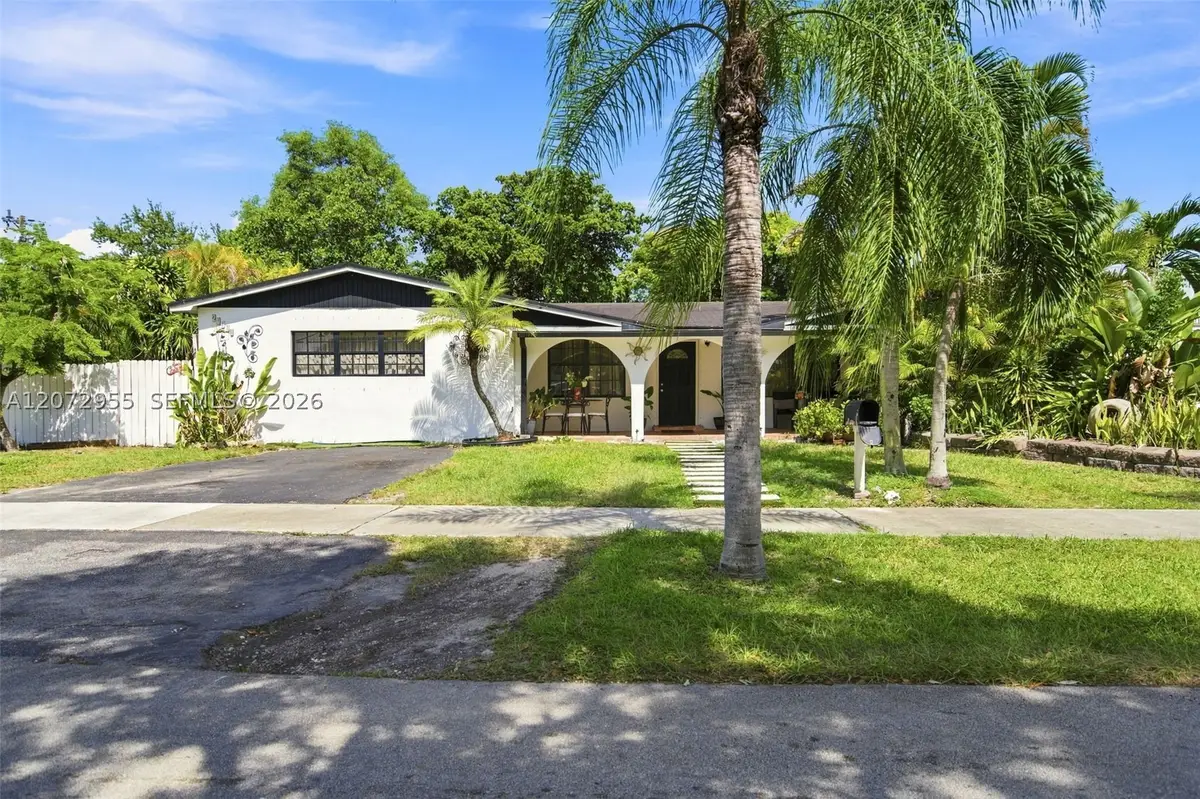 20001 Ranch Rd, Cutler Bay, FL 33189 - #1