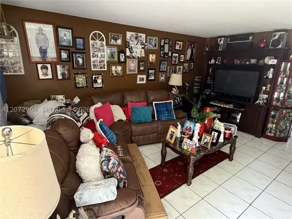 10350 SW 220th St #241, Cutler Bay, FL 33190