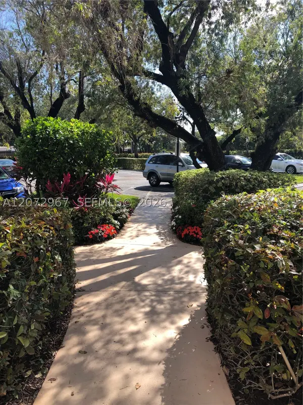10001 W Atlantic Blvd #327, Coral Springs, FL 33071