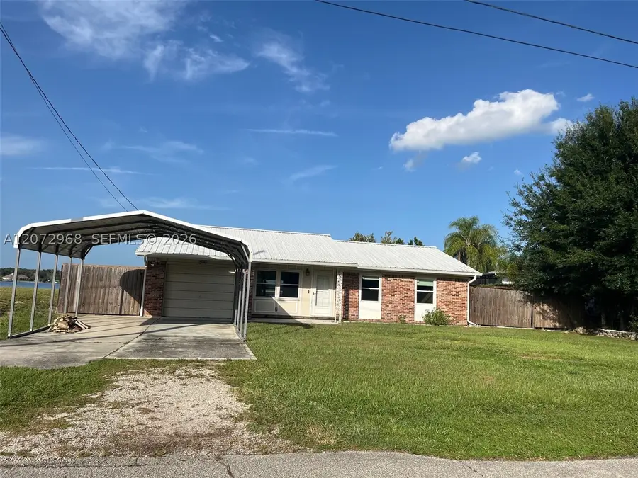 1052 Lake Carrie Dr, Lake Placid, FL 33852 - #2