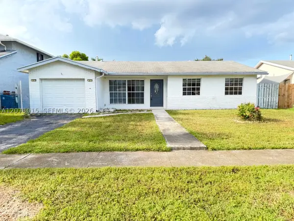 11641 NW 42nd St, Sunrise, FL 33323