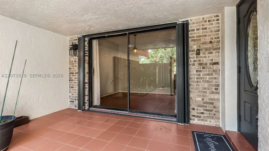11112 N Harmony Lake Cir, Davie, FL 33324 - #2