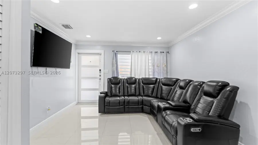 19300 NW 45th Ave, Miami Gardens, FL 33055 - #2