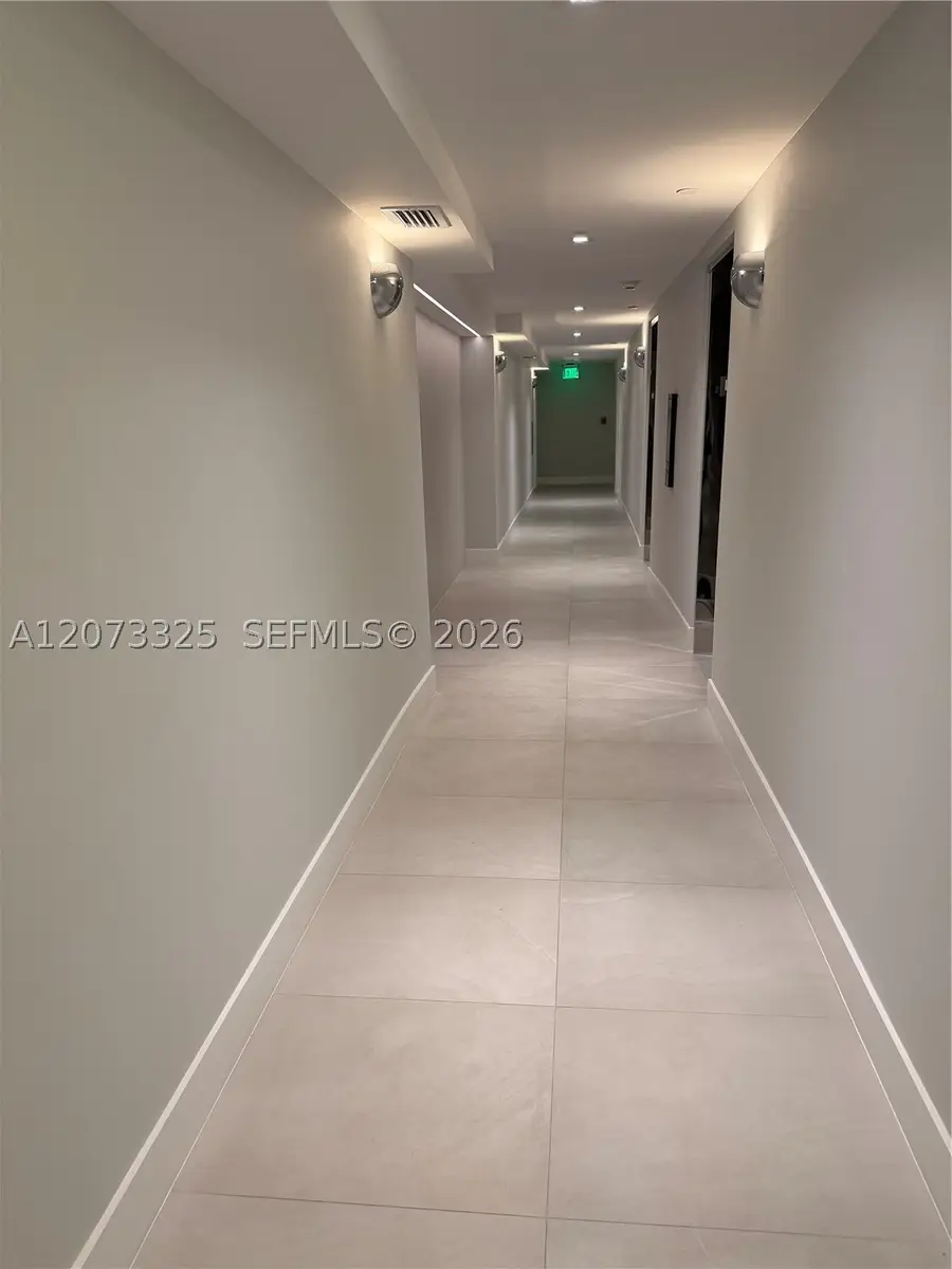 2457 Collins Ave #1405, Miami Beach, FL 33140 - #3