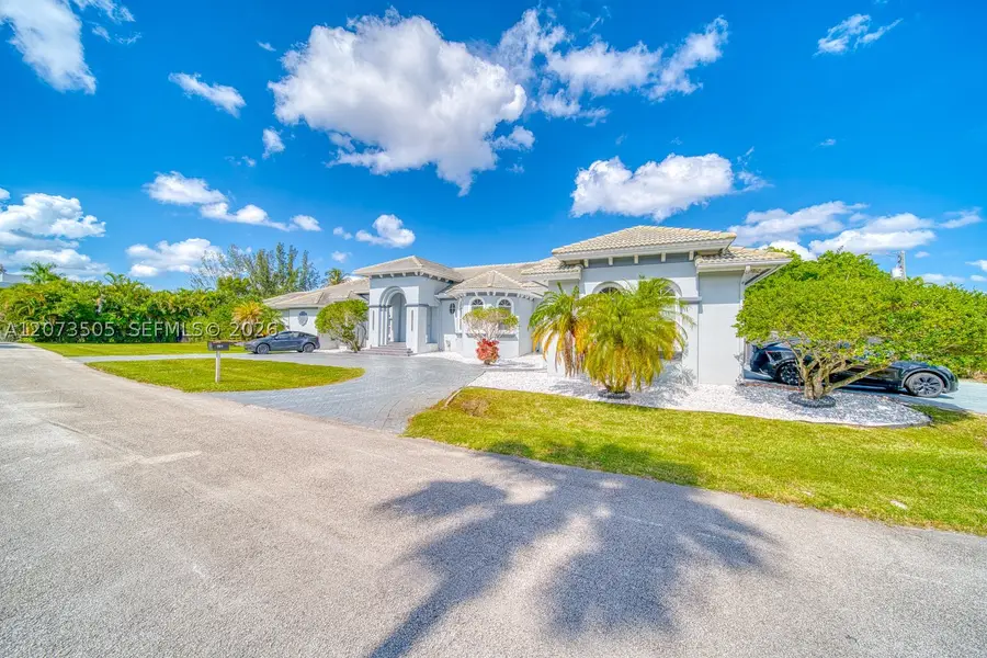 901 NW 122nd Ave, Plantation, FL 33325 - #3