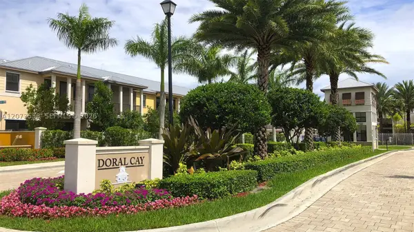 5930 NW 104th Path, Doral, FL 33178