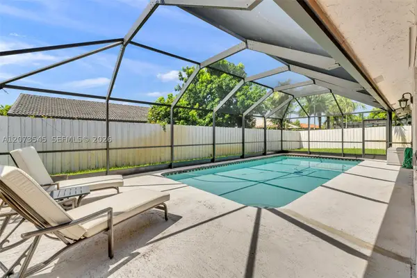 6302 NW 201st Ter, Hialeah, FL 33015