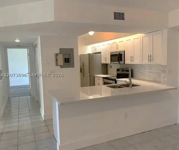 8670 SW 212th St #105, Cutler Bay, FL 33189