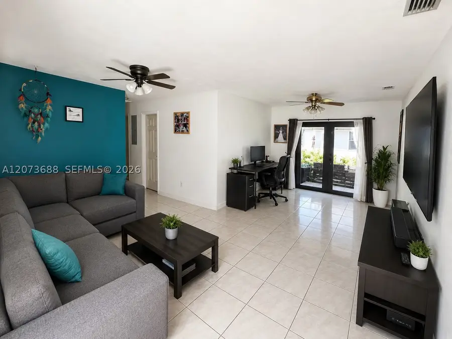 4860 NW 190th St, Miami Gardens, FL 33055 - #3
