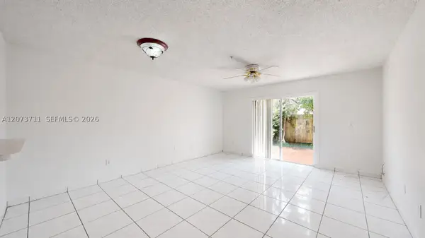 8183 NW 8th St #C2, Miami, FL 33126