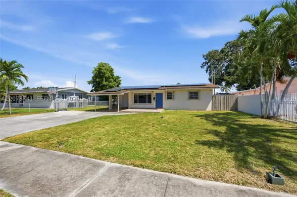 681 W 55th Pl, Hialeah, FL 33012