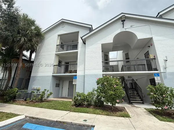 7650 Westwood Dr #504, Tamarac, FL 33321