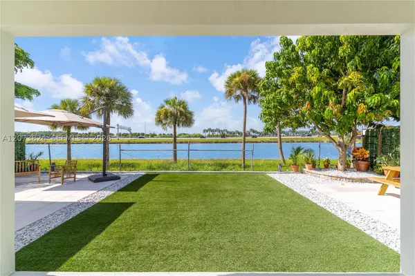 11938 SW 253rd Ter, Homestead, FL 33032