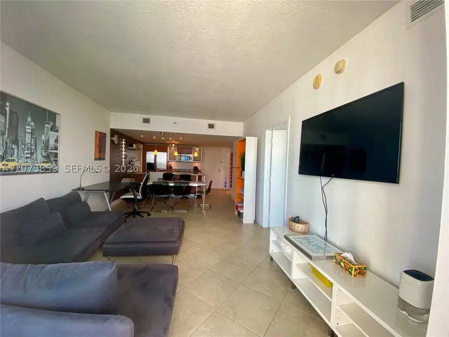 185 SW 7th St #1607, Miami, FL 33130 - #2