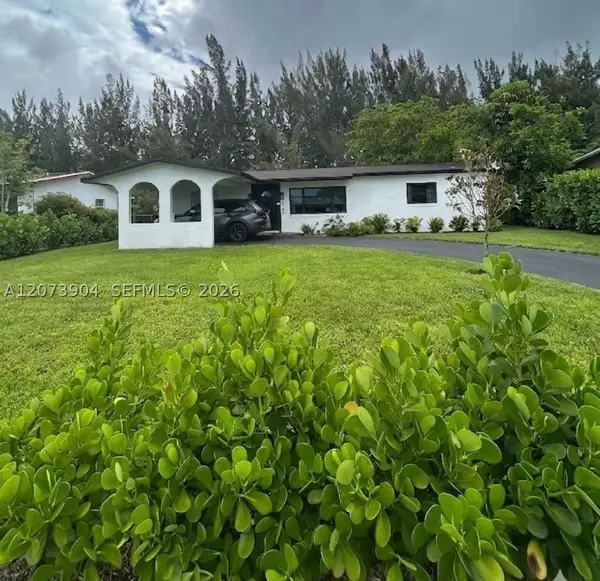 5450 SW 55th Ave, Davie, FL 33314