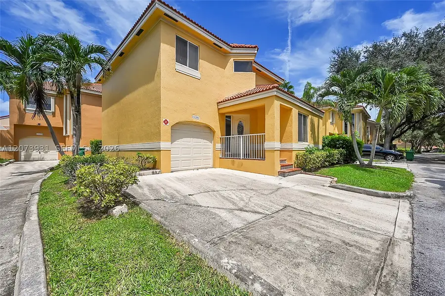 11201 Lakeview Dr #48-M, Coral Springs, FL 33071 - #3
