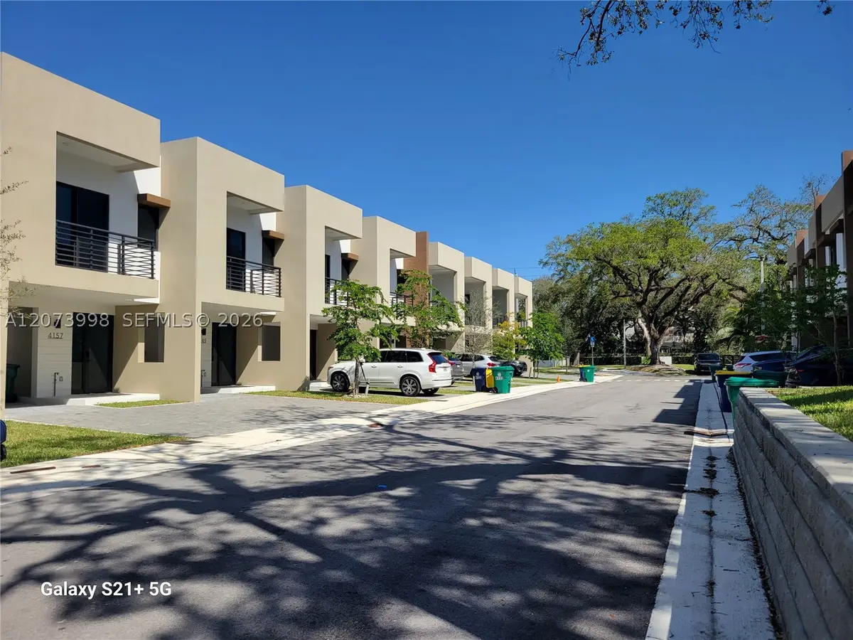 4117 N Oak Pl, Dania Beach, FL 33314 - #1