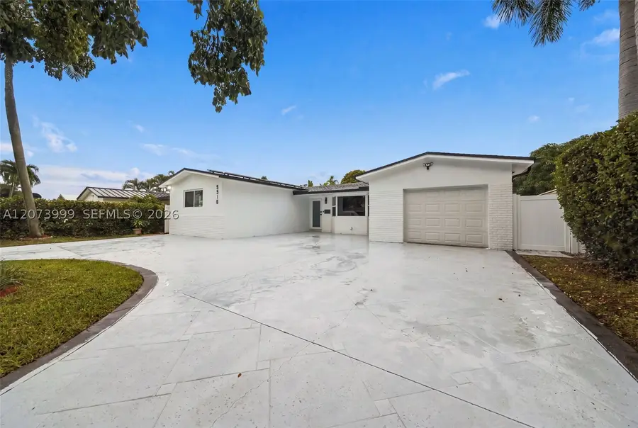 5518 Mckinley St, Hollywood, FL 33021 - #2
