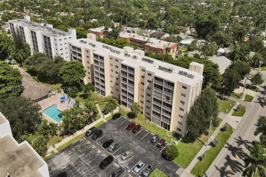 1001 NE 14th Ave #402, Hallandale Beach, FL 33009 - #2