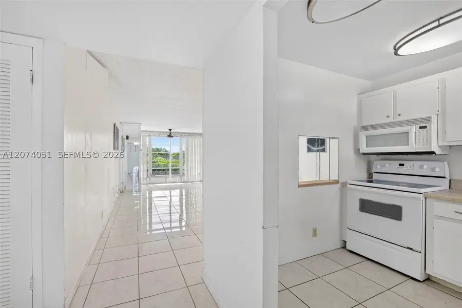 2731 N Pine Island Rd #205, Sunrise, FL 33322 - #2
