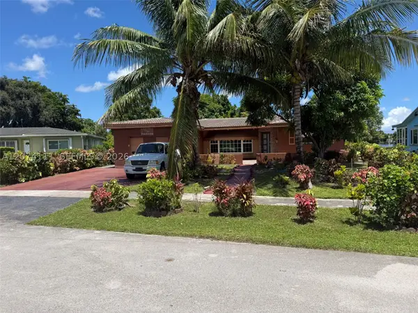 3970 NW 50th Ave, Lauderdale Lakes, FL 33319