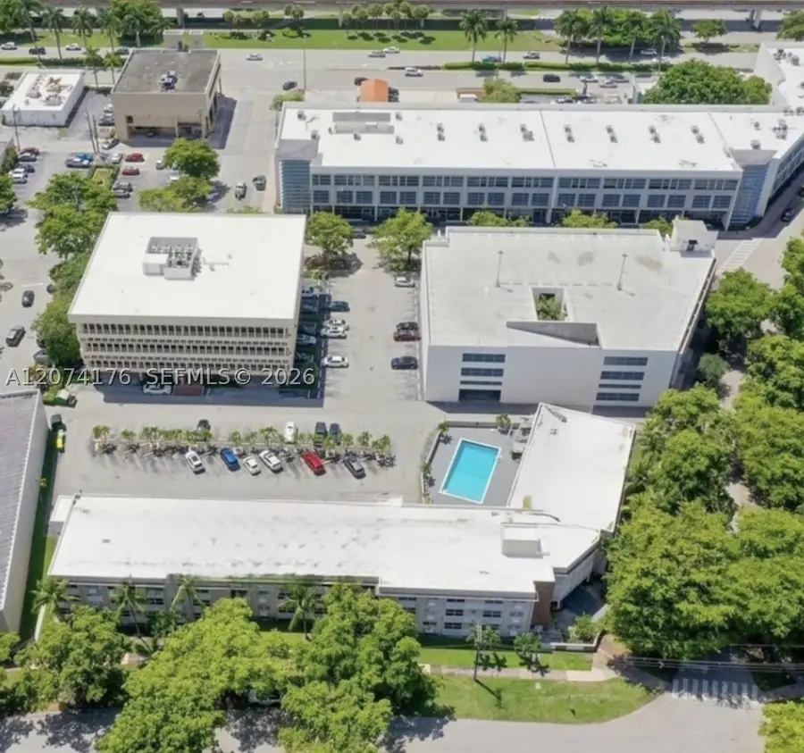 6580 Santona St, Coral Gables, FL 33146 - #3