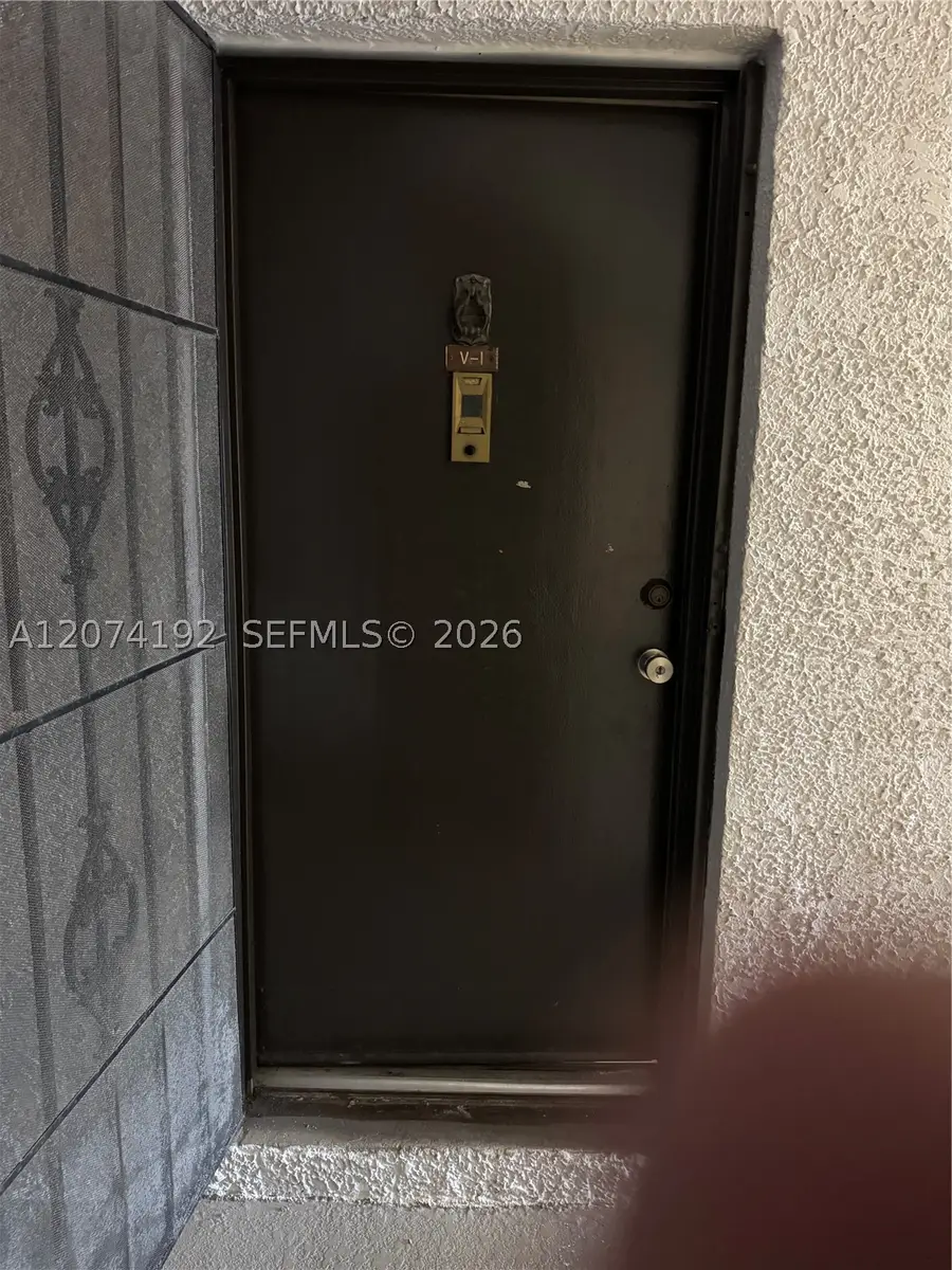 10395 N Kendall Dr #V1, Miami, FL 33176 - #2