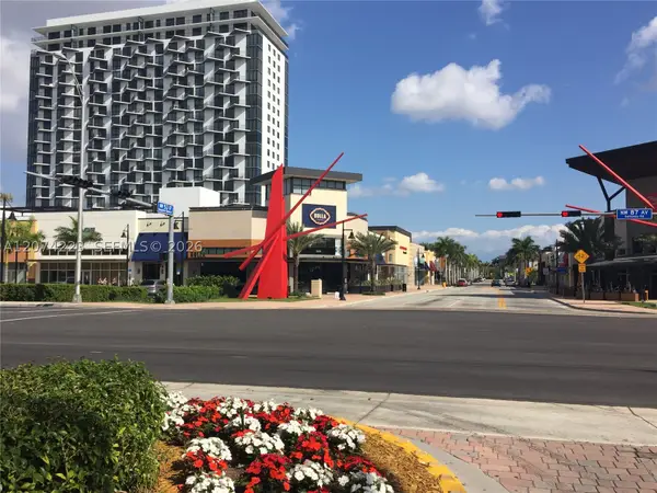 5300 Paseo Blvd #410, Doral, FL 33178
