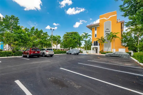 555 E Dania Beach Blvd #9, Dania Beach, FL 33004