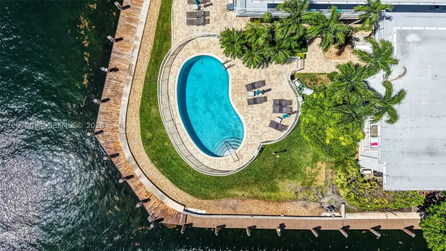1705 N Riverside Dr #2, Pompano Beach, FL 33062 - #2
