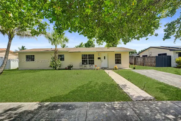 102 NE 206th Ter, Miami Gardens, FL 33179