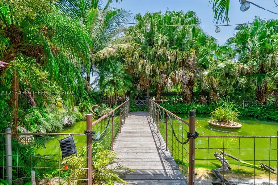 196xx SW 168, Kendale Lakes Tamiami, FL 33187 - #2