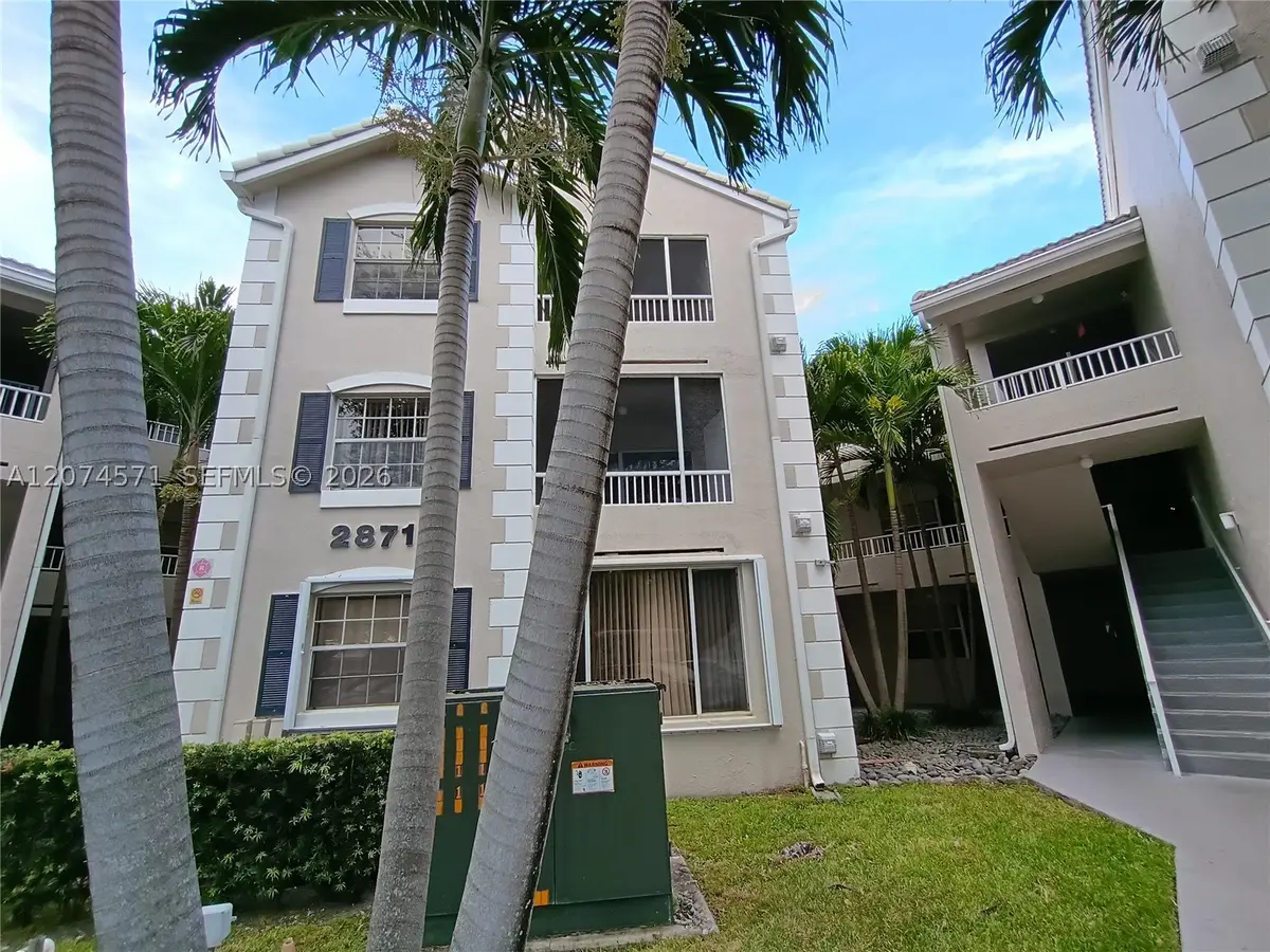2871 N Oakland Forest Dr #210, Oakland Park, FL 33309 - #1
