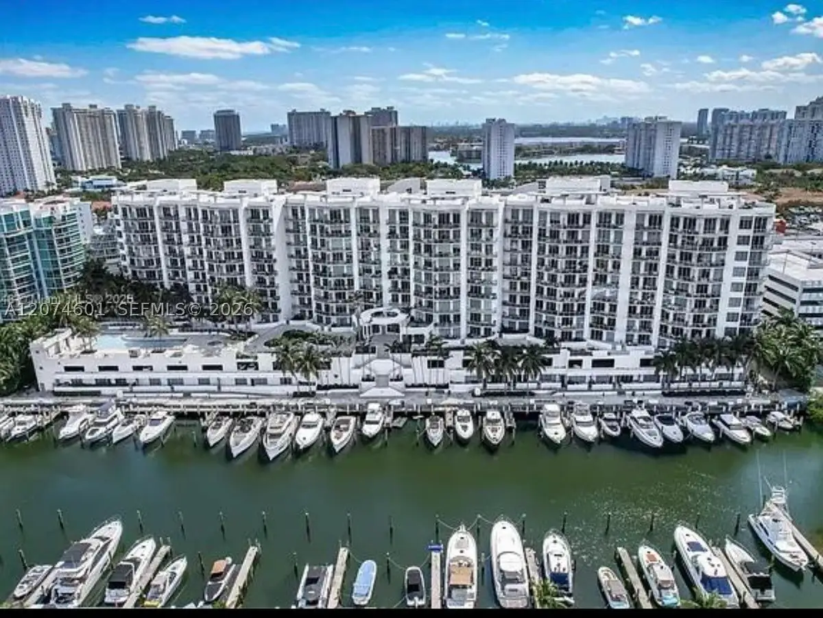 3029 NE 188th St, Aventura, FL 33180 - #1