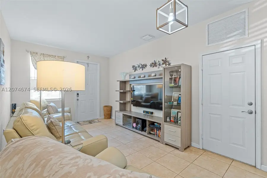 1034 NE 30th Ave, Homestead, FL 33033 - #3