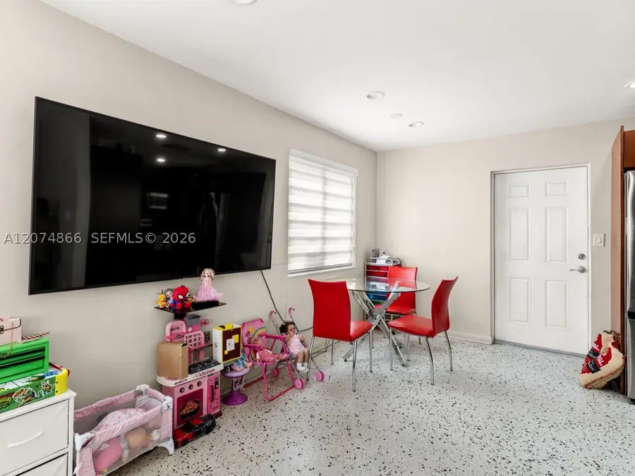 740 NW 32nd Ct, Miami, FL 33125 - #3