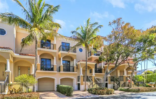 703 Del Sol Cir #703, Tequesta, FL 33469