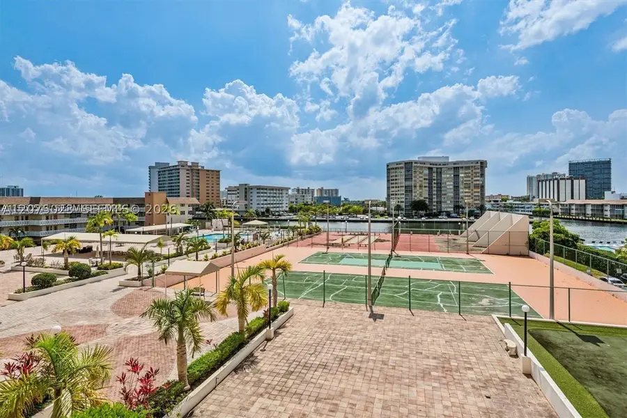 1865 S Ocean Dr #2D, Hallandale Beach, FL 33009 - #3