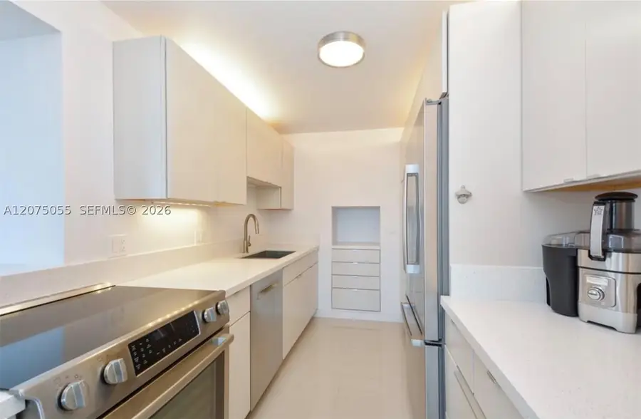 209 N Fort Lauderdale Beach Blvd #10A, Fort Lauderdale, FL 33304 - #2
