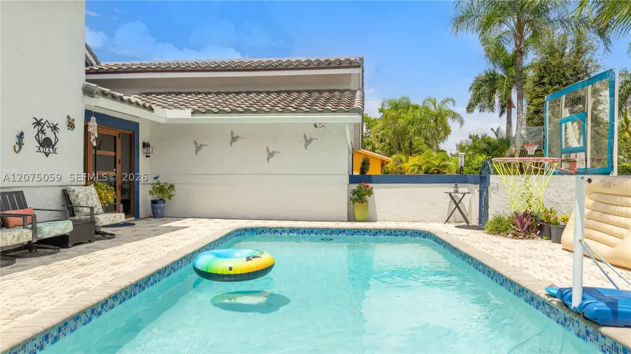 801 Mockingbird Ln, Plantation, FL 33324 - #3