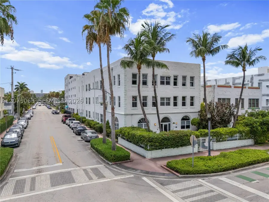 802 Euclid Ave #305, Miami Beach, FL 33139 - #2