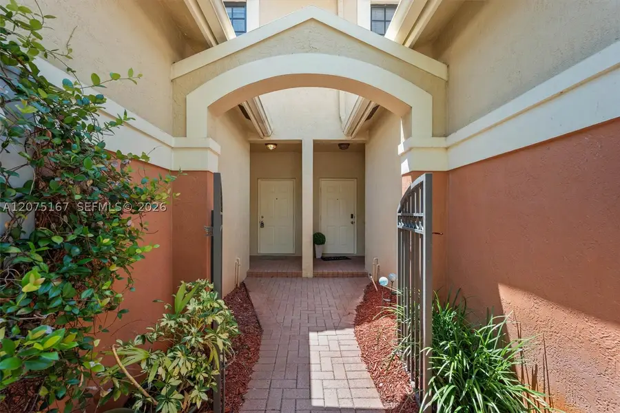 3810 Tree Top Dr, Weston, FL 33332 - #2