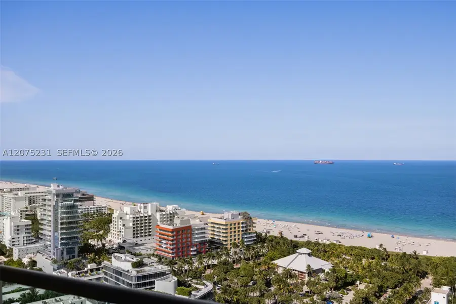 300 Pointe Dr #2806, Miami Beach, FL 33139 - #2